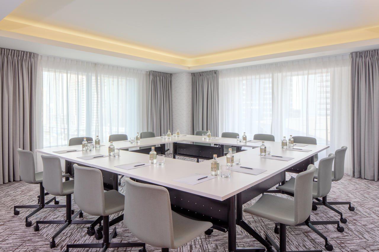 Staybridge Suites Dubai Internet City エクステリア 写真