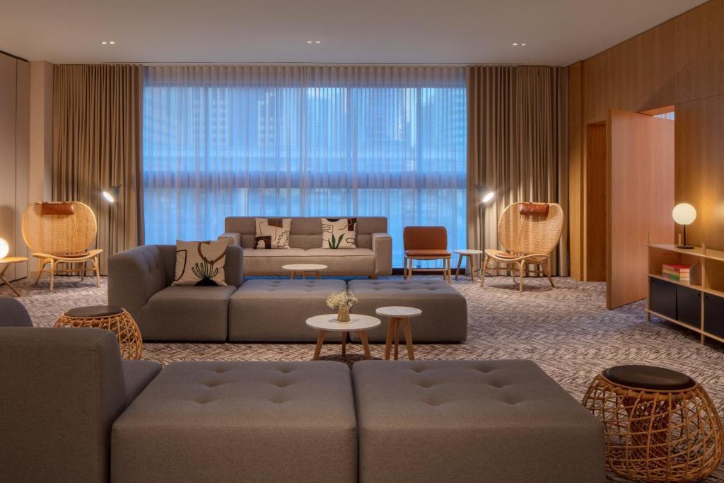Staybridge Suites Dubai Internet City エクステリア 写真